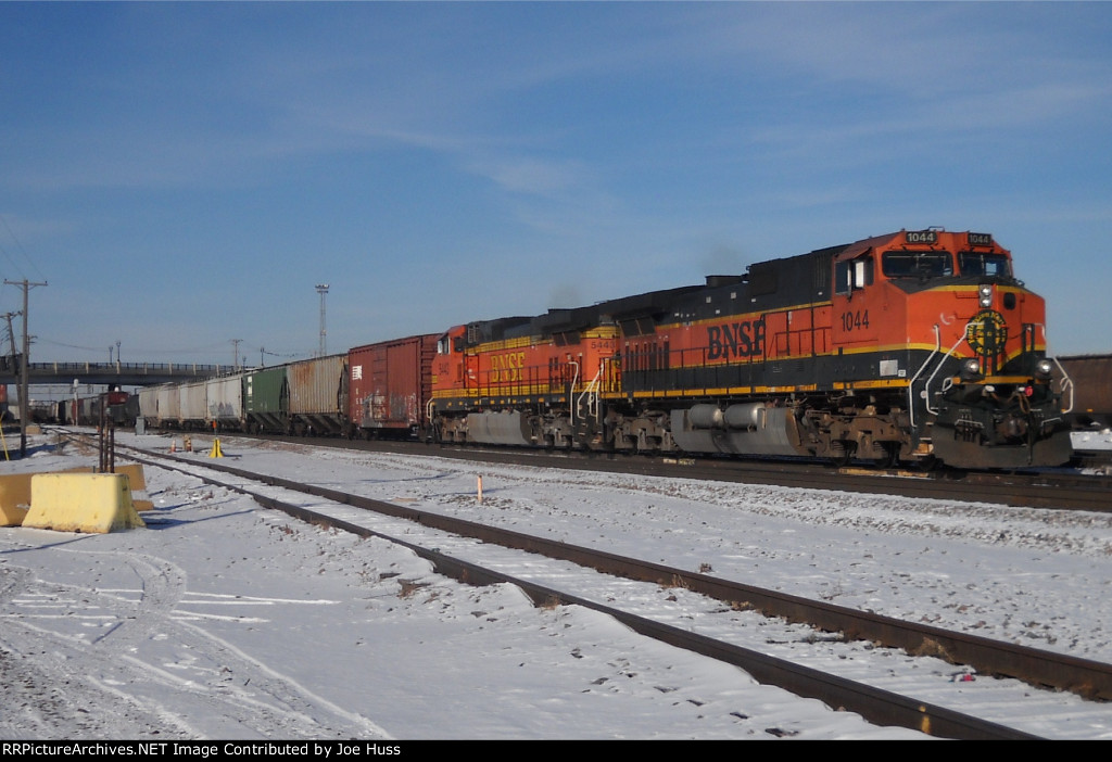 BNSF 1044 East